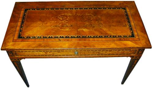An 18th Century Italian Writing Table No. 2034 An 18th Century Italian Writing Table No. 2034