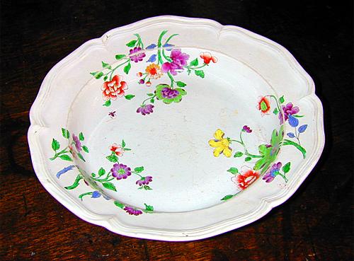 A 19th Century Italian Porcelain Ginori Dish No. 576