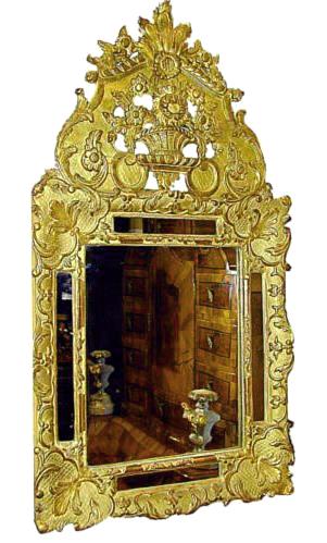 A Diminutive 18th Century French Régence Giltwood Mirror No. 144